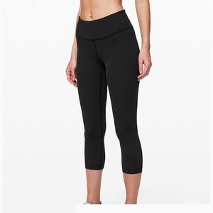NWOT LULULEMON Wunder Under Crop Full-On Luxtreme